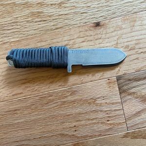 NOT A KNIFE!!!  Rogan USA Spade Hand Tool